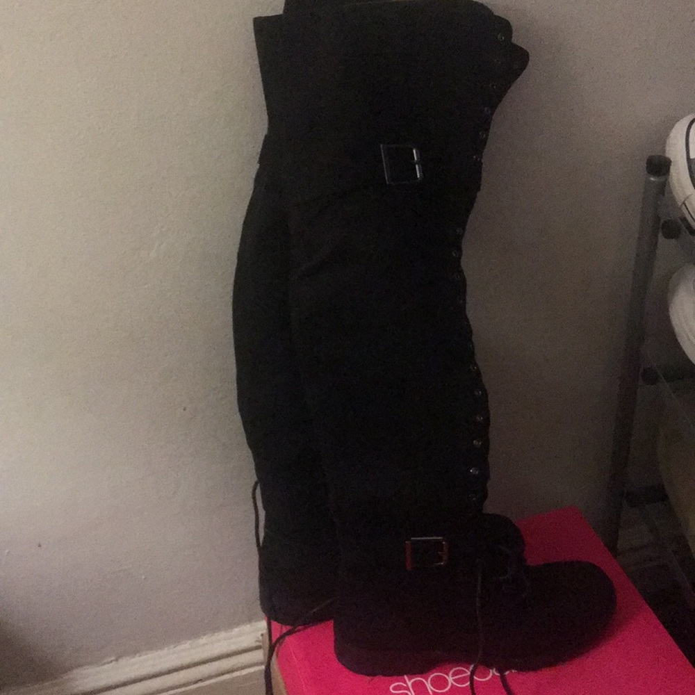 New without tag, thigh high boots